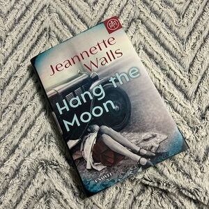 BOOK - HANG THE MOON